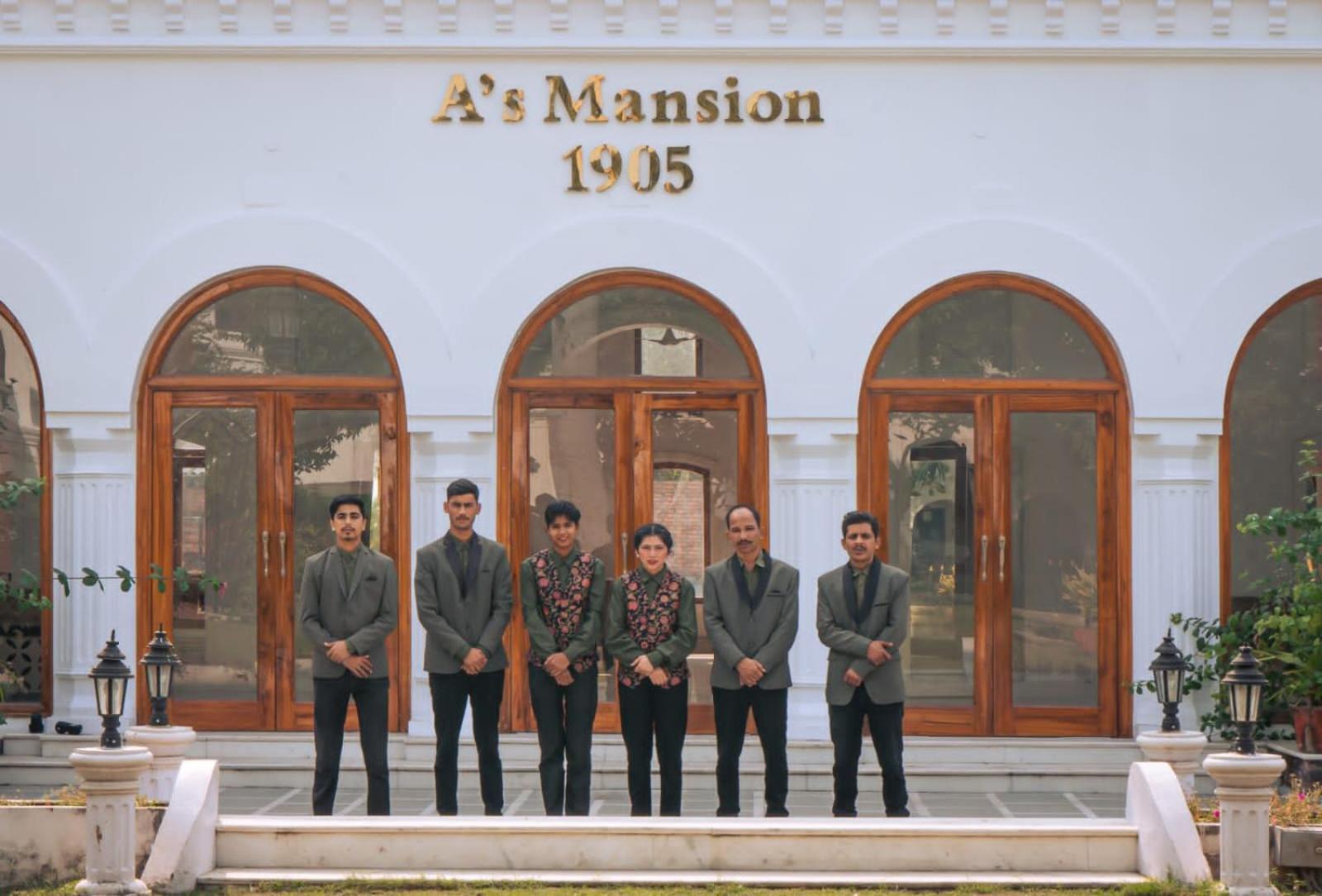 A Mansion Hotel Kashipur Екстериор снимка