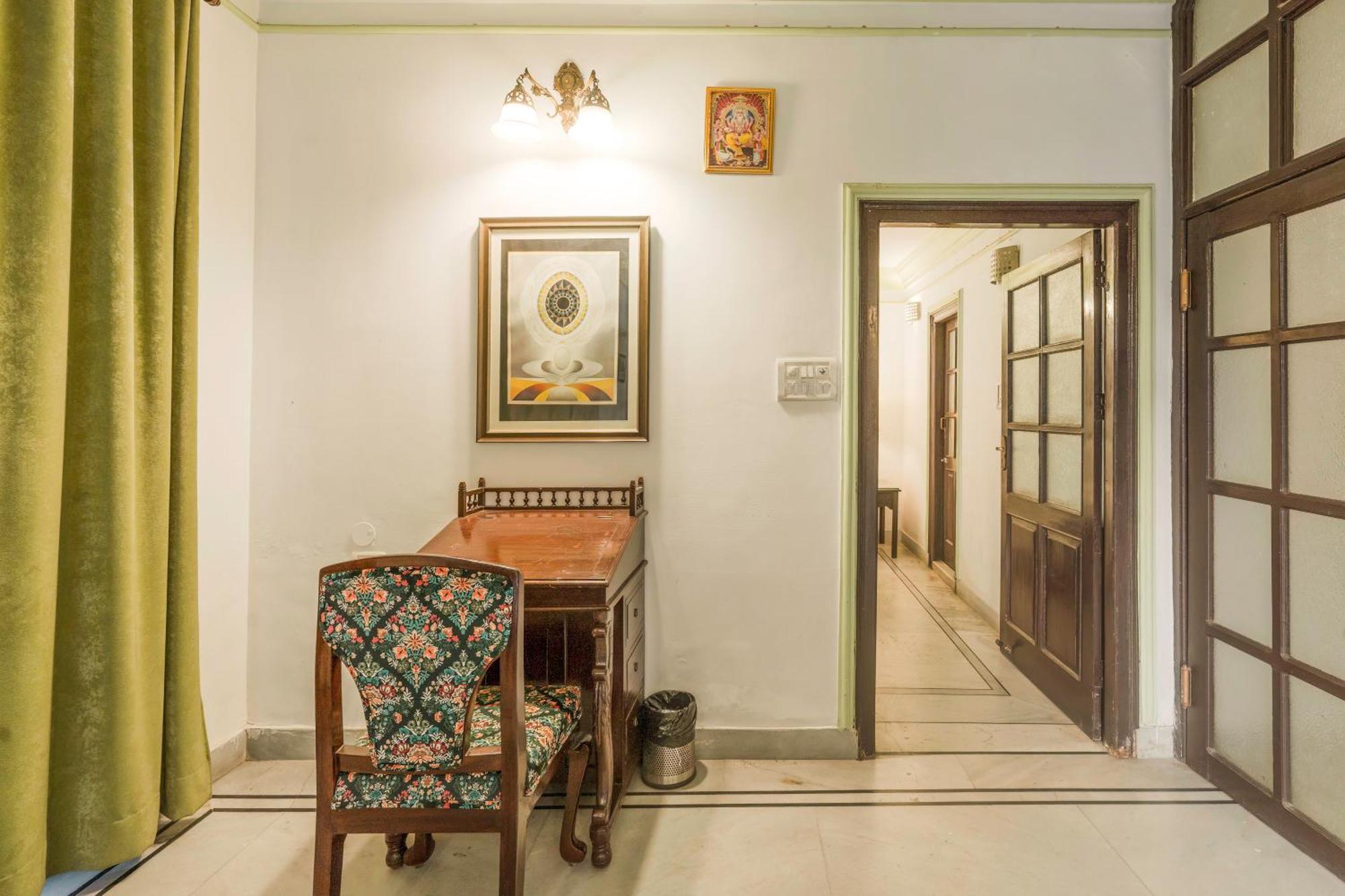 A Mansion Hotel Kashipur Екстериор снимка